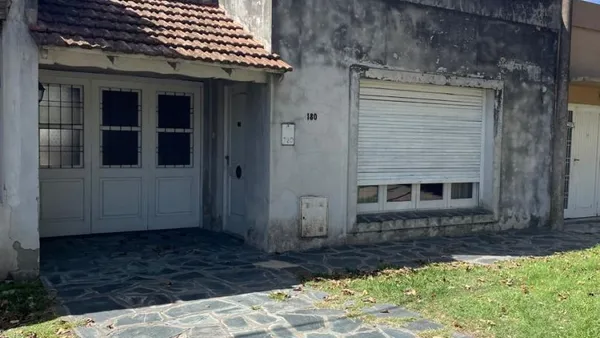 Casa en Obligado 100
