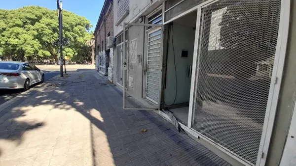 Local Comercial en Calle 1 1600