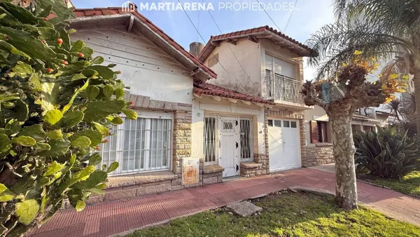 Casa en AZCUENAGA 2800