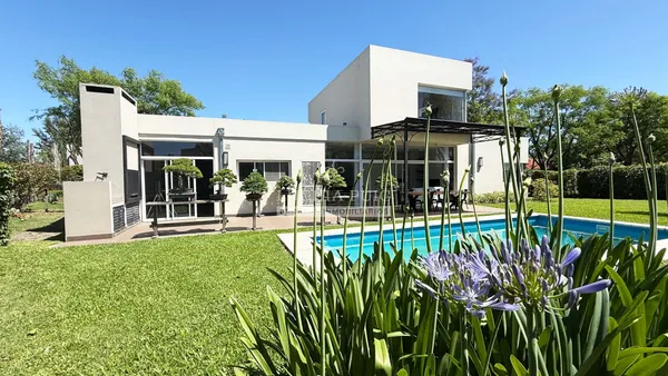 Casa en SANTA CLARA - VI 100