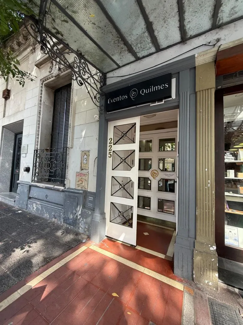 Local Comercial en NICOLAS VIDELA 200