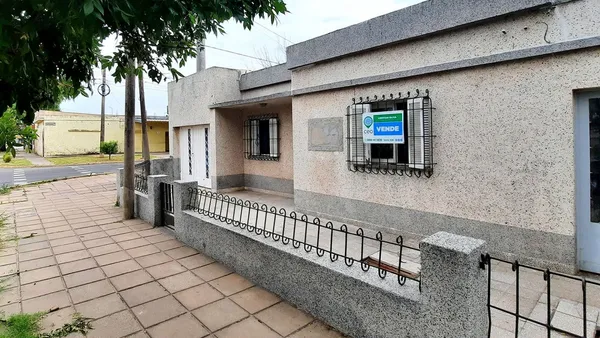 Casa en Moreno 400