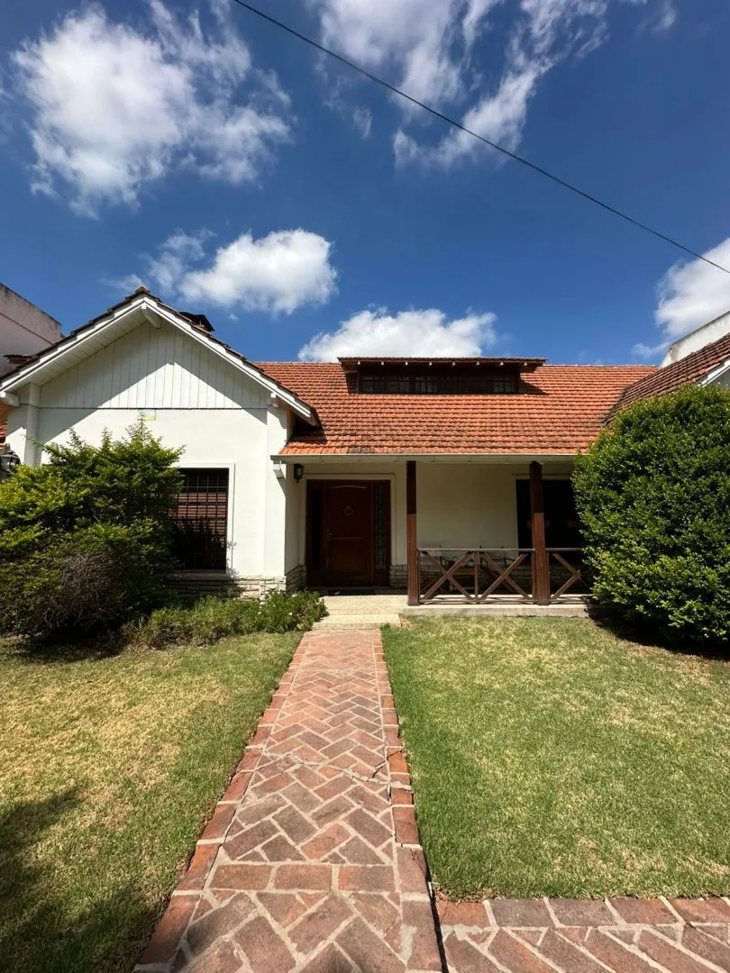Casa en 20 de Junio 1000