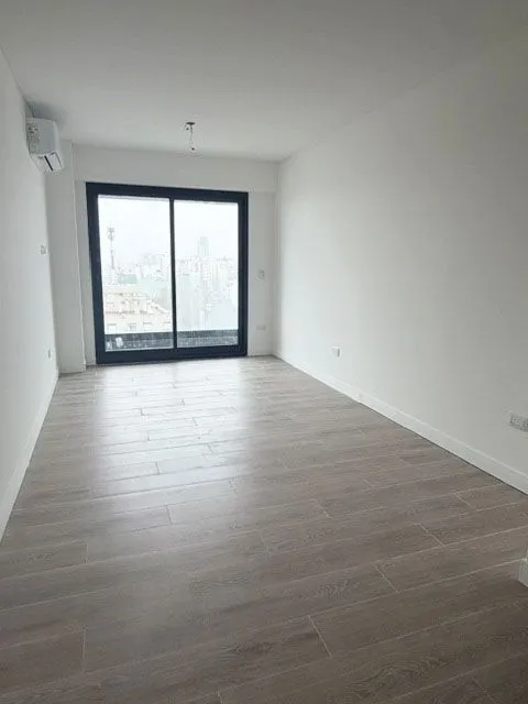 Departamento en Av. Independenci 2500