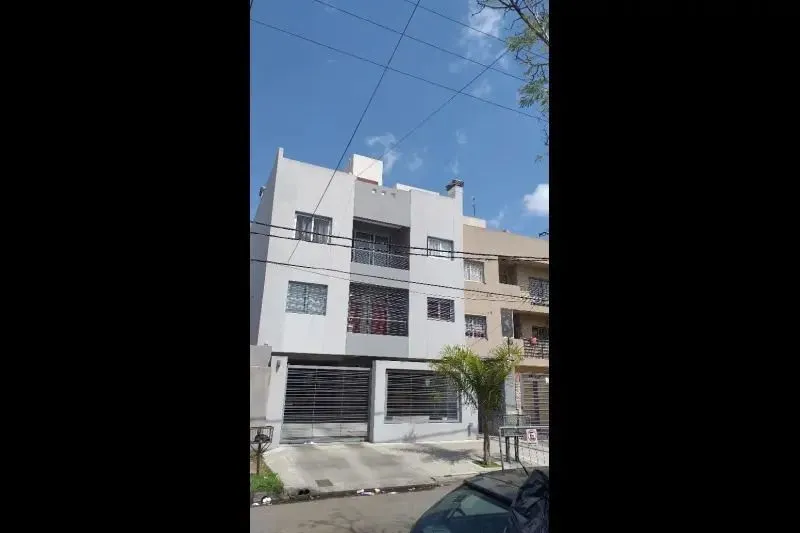 Departamento en Cabral, Sgto 600
