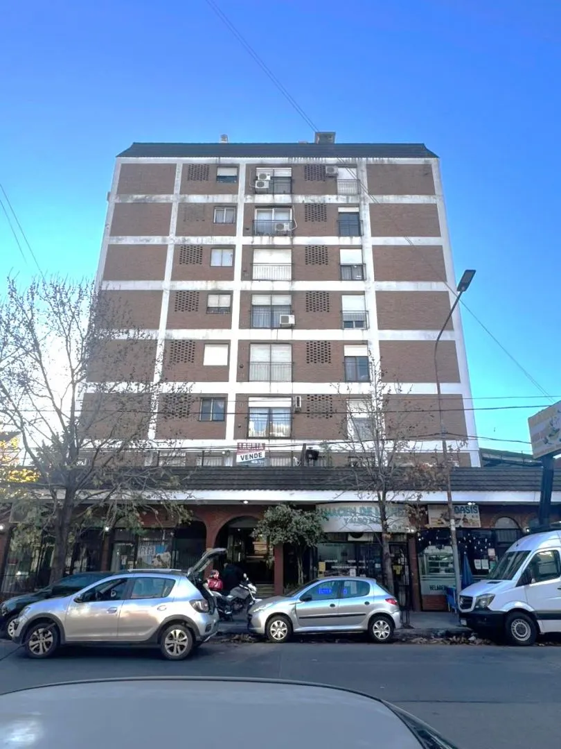 Departamento en AV. GAONA 2100