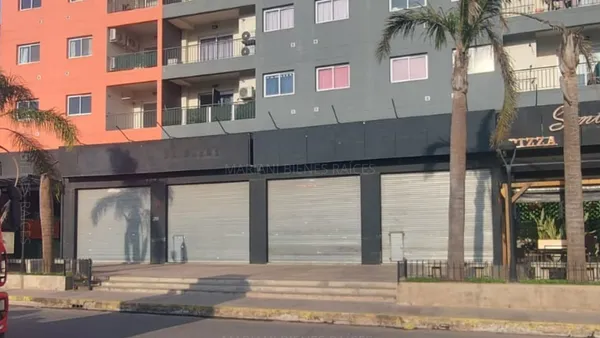 Local Comercial en ARRIBEÑOS 200