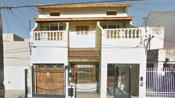 Casa en Corrientes 200