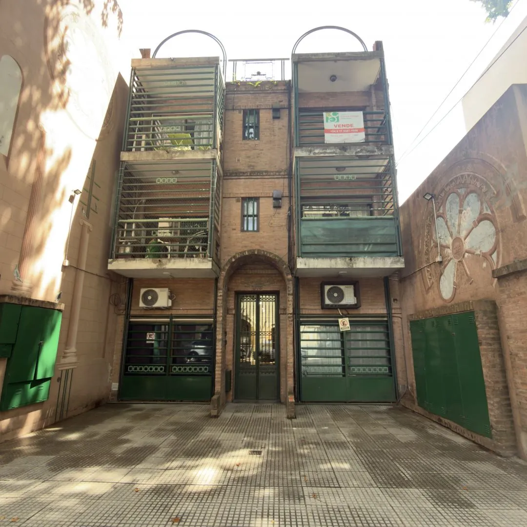 Departamento en BONPLAND 1900