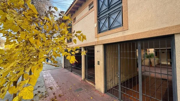 Departamento en Lamadrid 200
