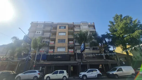 Departamento en Av. Comisionado 2600