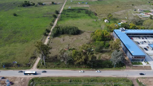 Lote en El pampero