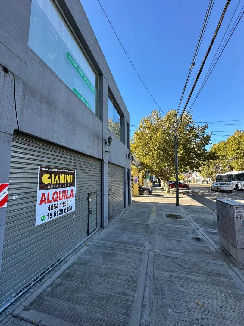 Local Comercial en Domingo Faustino 1300