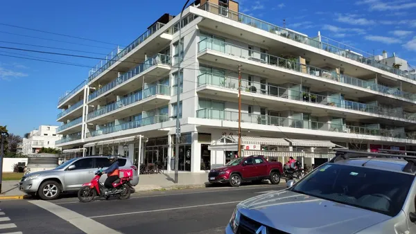 Cochera en Olazabal 4100