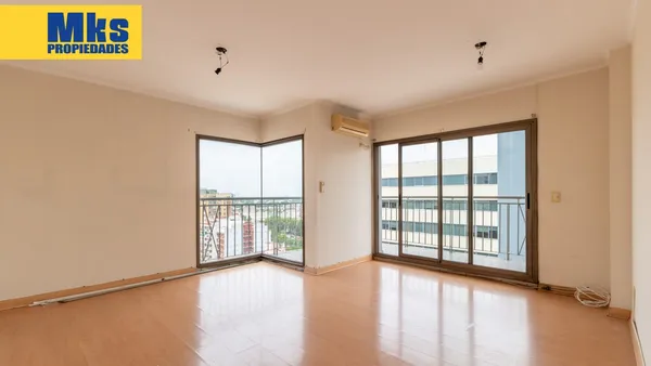 Departamento en Av Montes de Oca 500