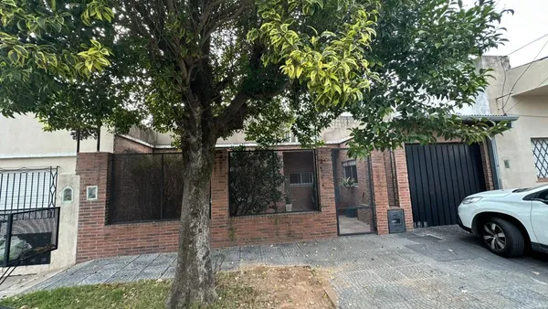 Casa en JUAN CLARK 2300