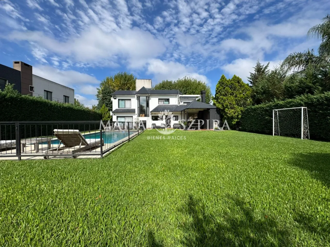 Casa en Carola Lorenzini 4900