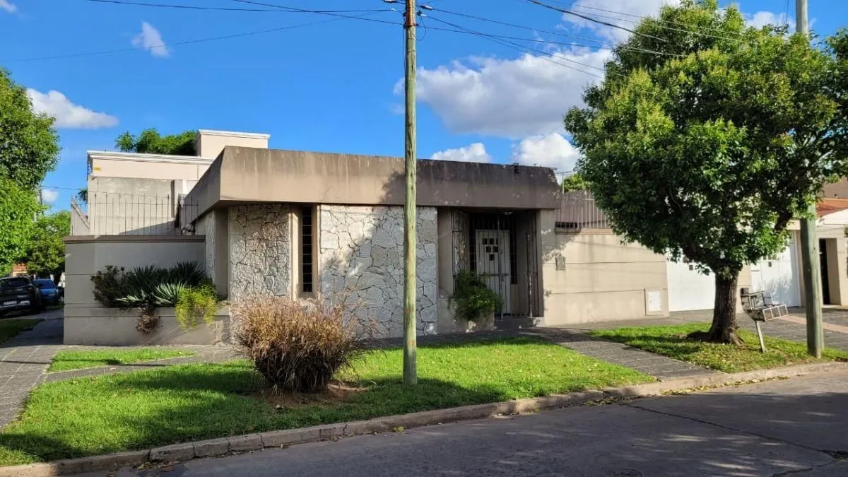 Casa en Flora 400