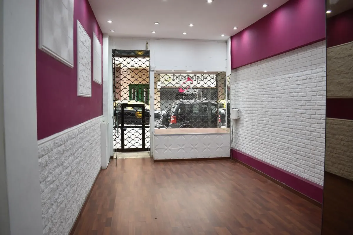 Local Comercial en Parana 900