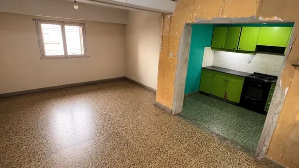 Departamento en PIROVANO 2200