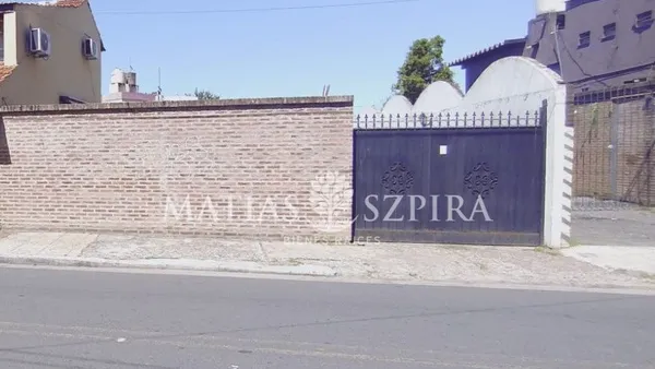 Lote en Primera Junta 900
