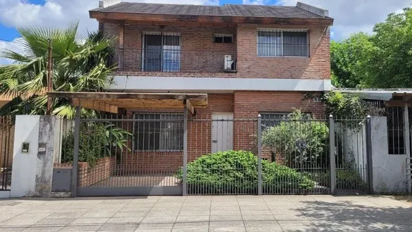 Casa en Buchardo 2700
