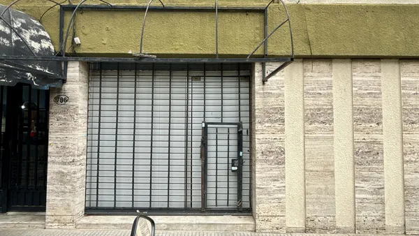 Local Comercial en Alfredo R. Bufan 700