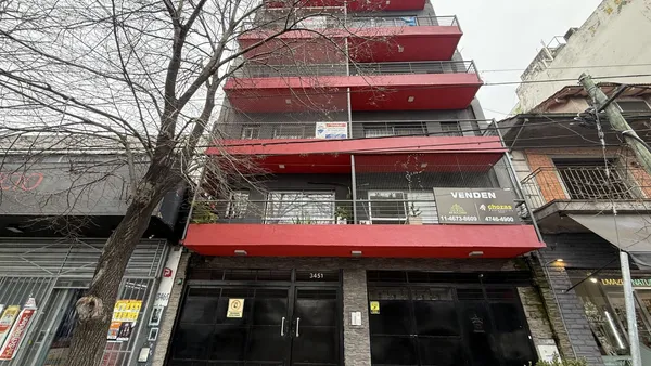 Departamento en AV. PTE PERON 3400