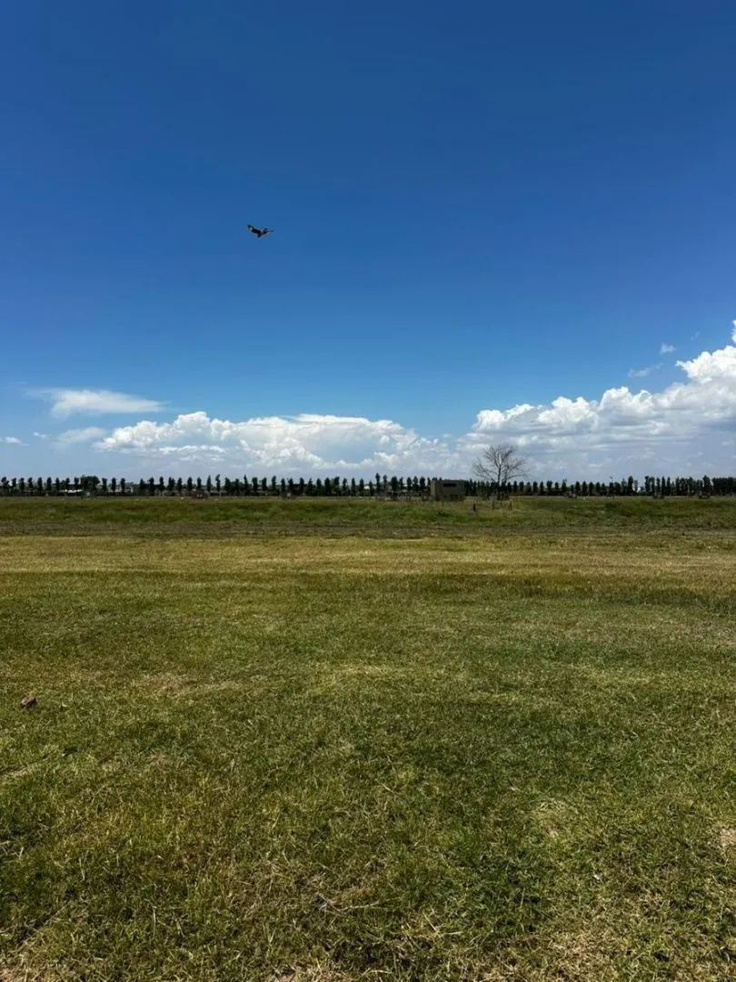 Lote en Avenida Villanue