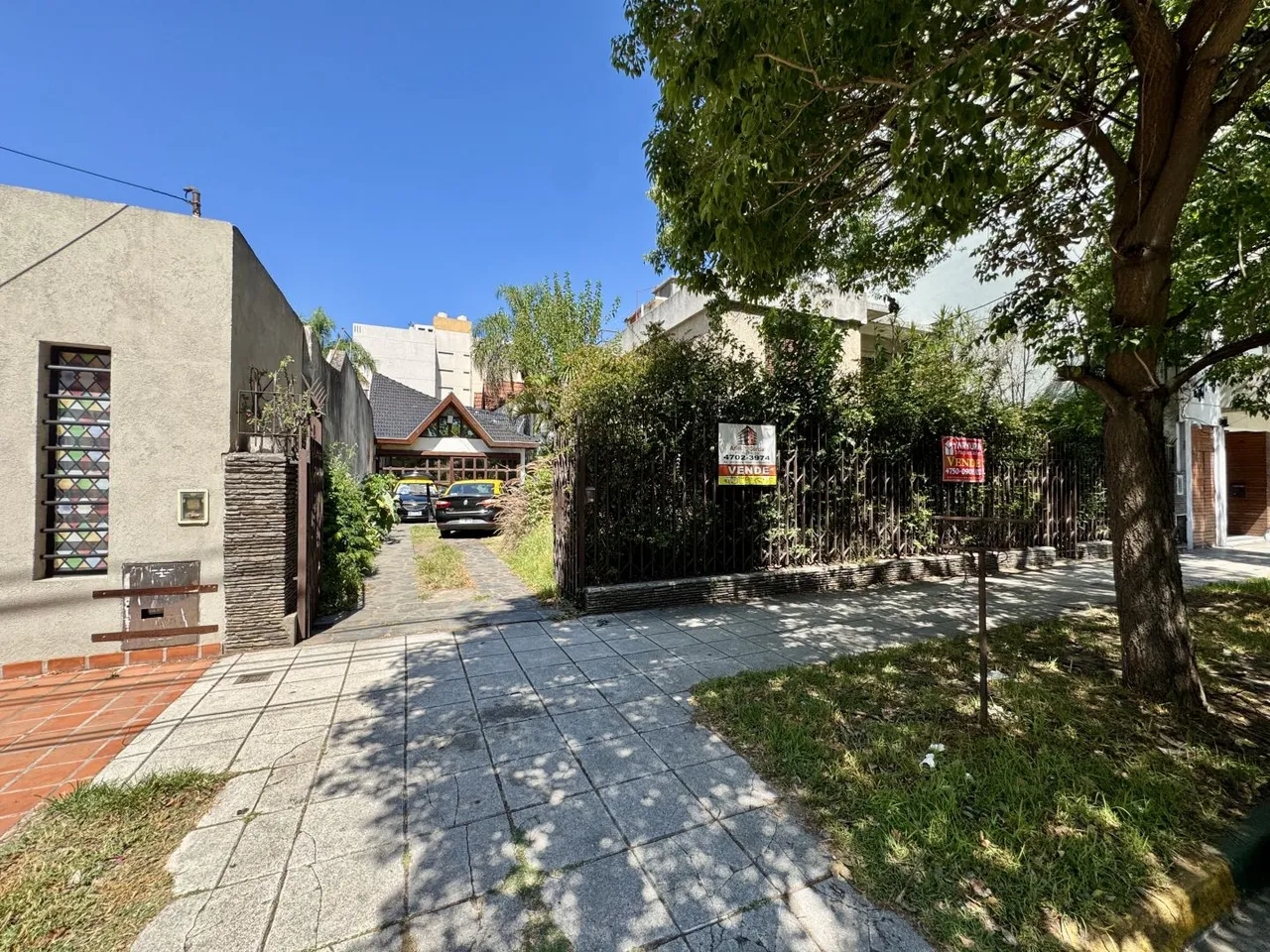 Lote en Rauch 2200
