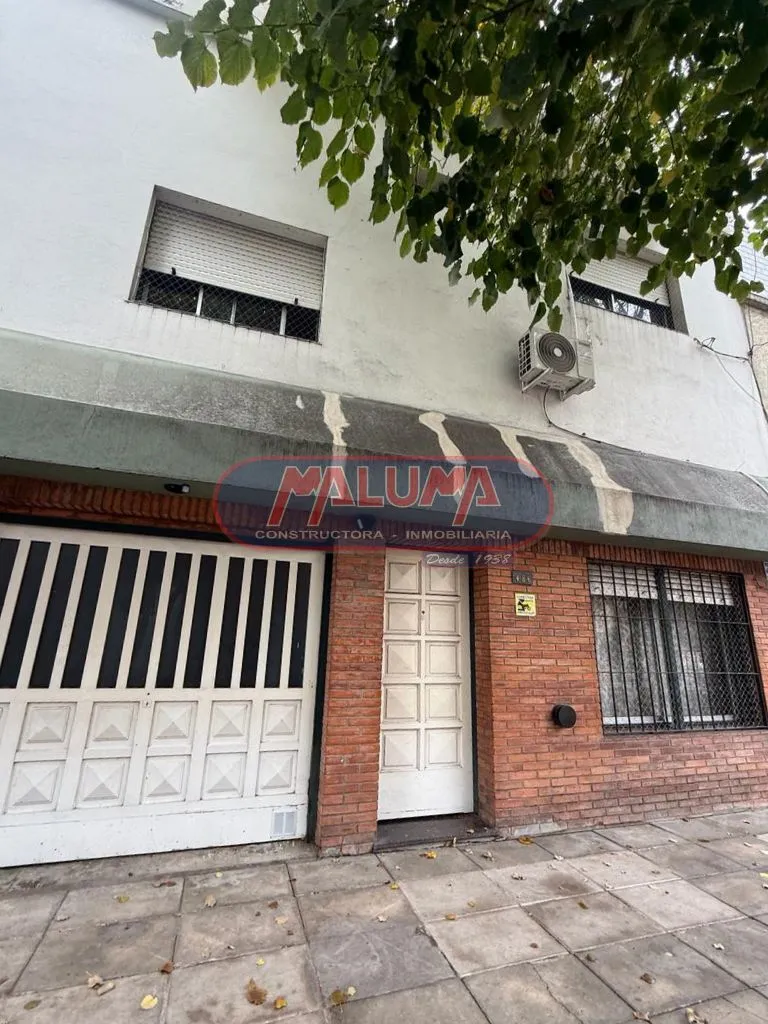 Casa en Timoteo Gordillo 400