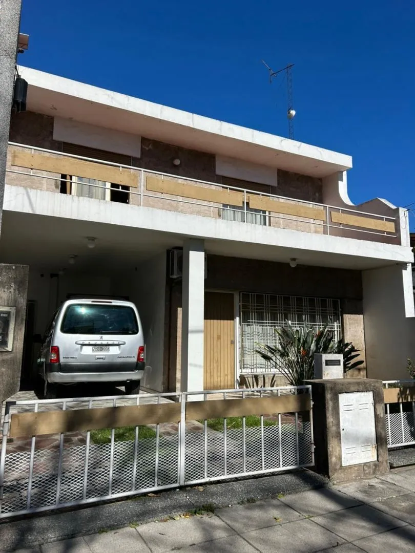 Casa en Honorio Senet 1600