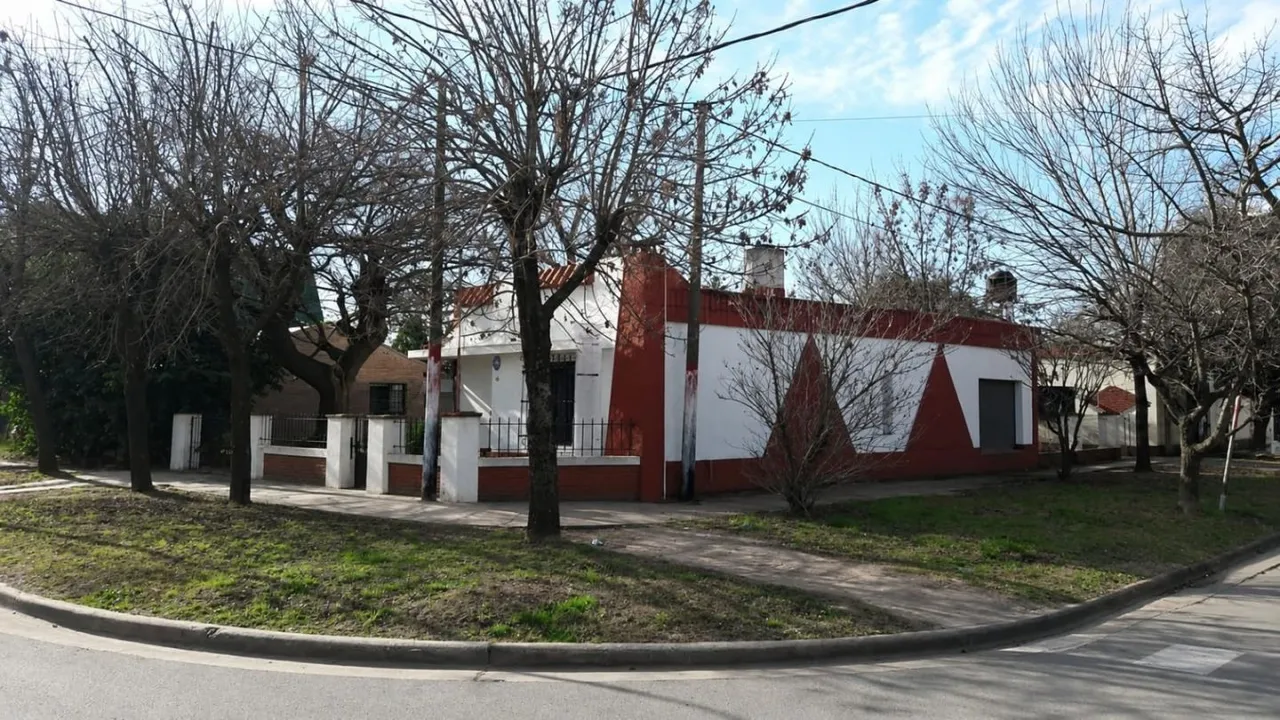 Casa en Padre Carrara 600