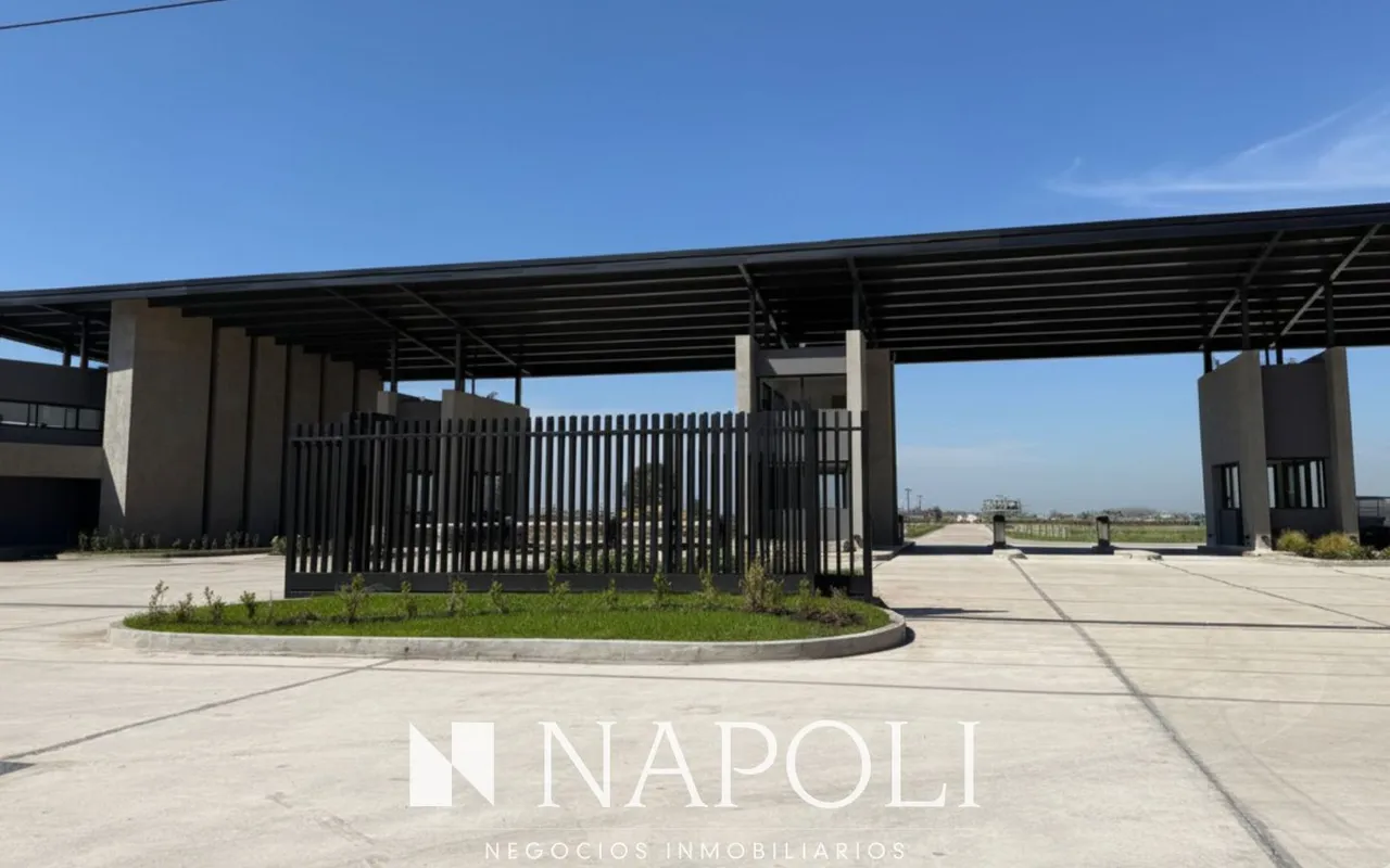 Lote en Juana de Arco 6000