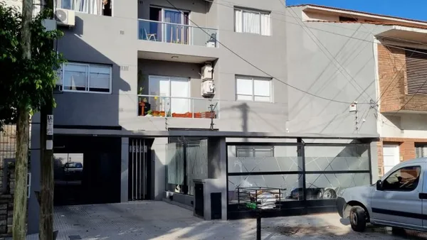 Departamento en VALENTIN CARDOSO 2100