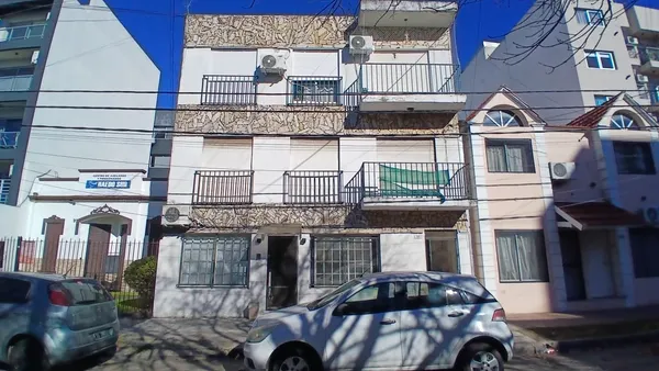 Departamento en Suipacha 100