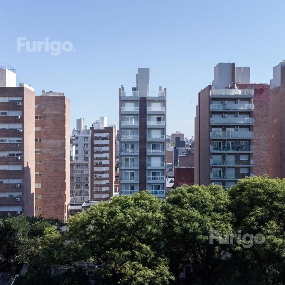 Departamento en Av. Pellegrini 2600