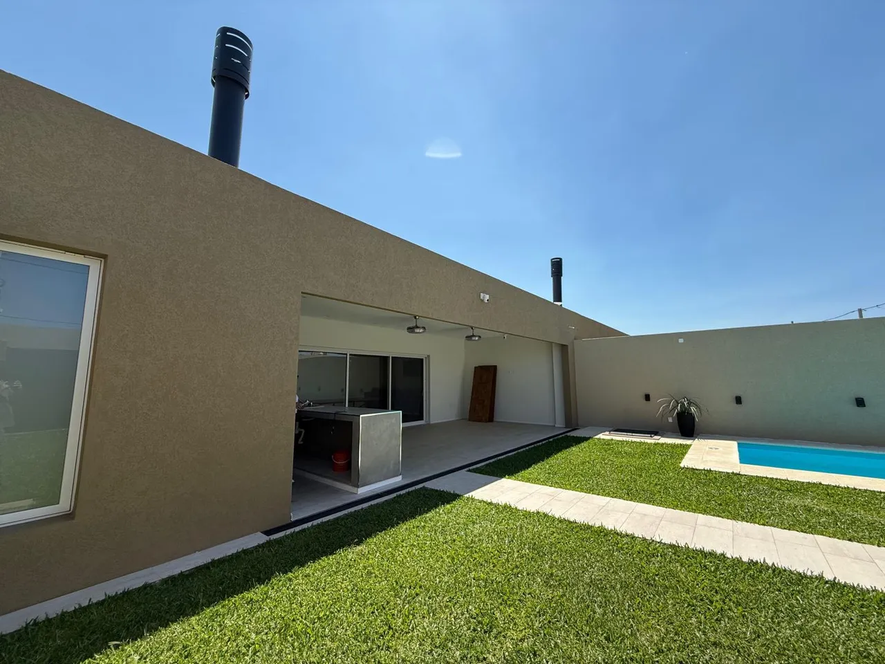 Quinta en Los Cedros 3400