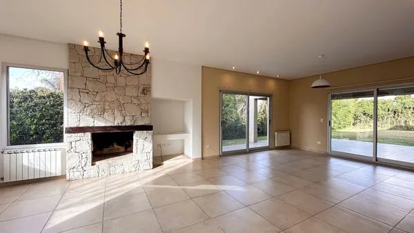 Casa en 63 2200