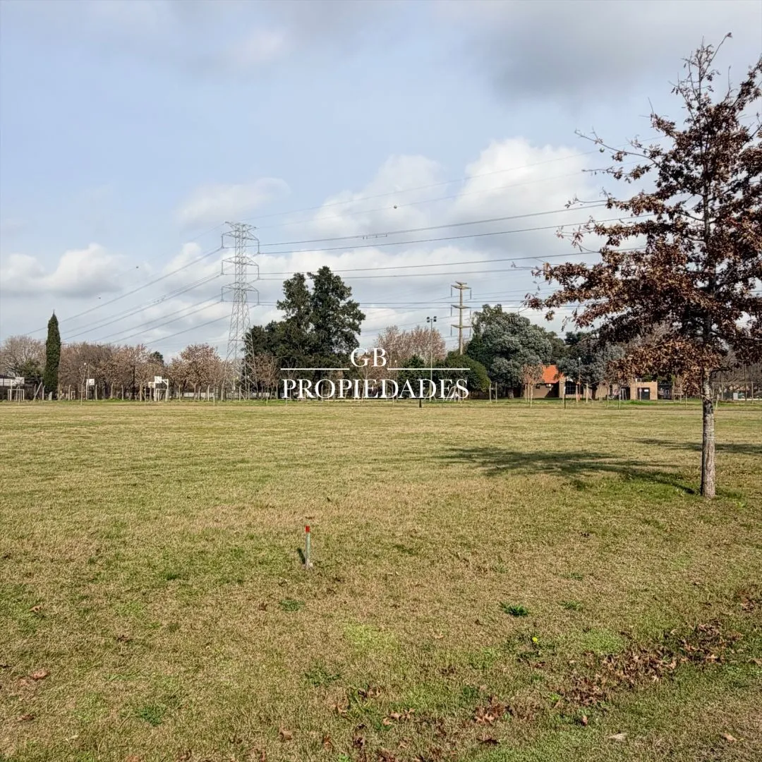 Lote en Altos de Campo G 3200