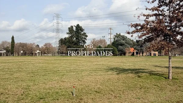 Lote en Altos de Campo G 3200