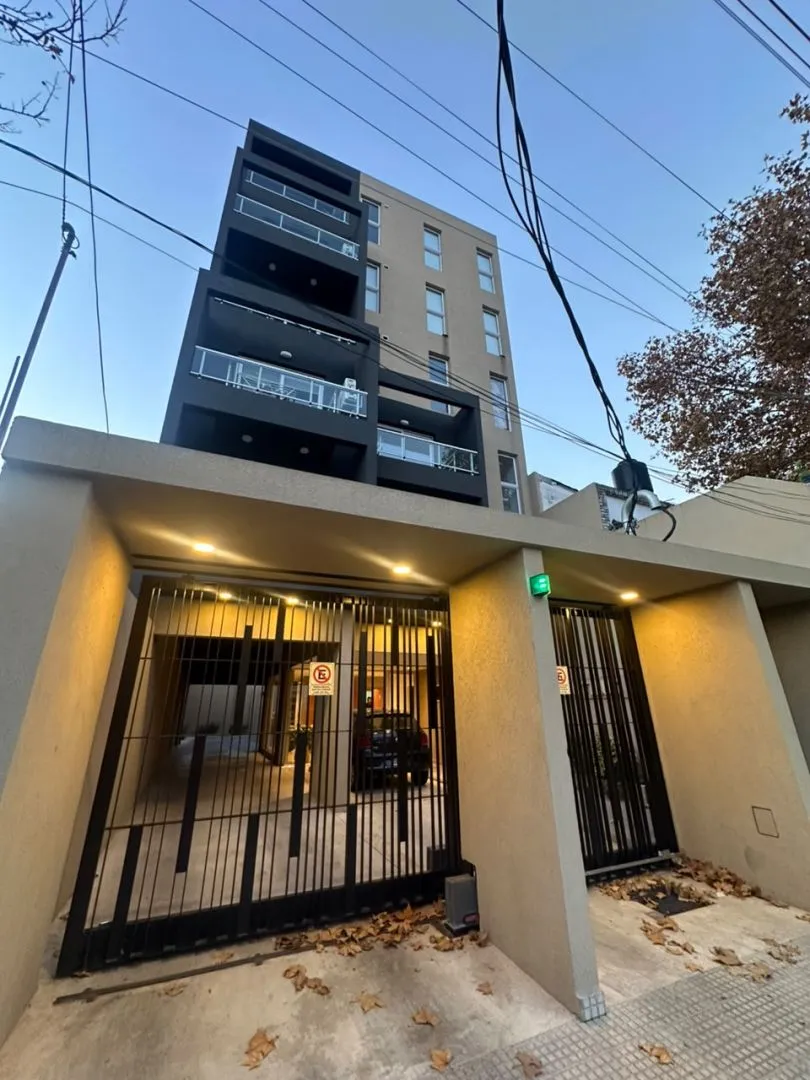 Departamento en caxaraville 4100