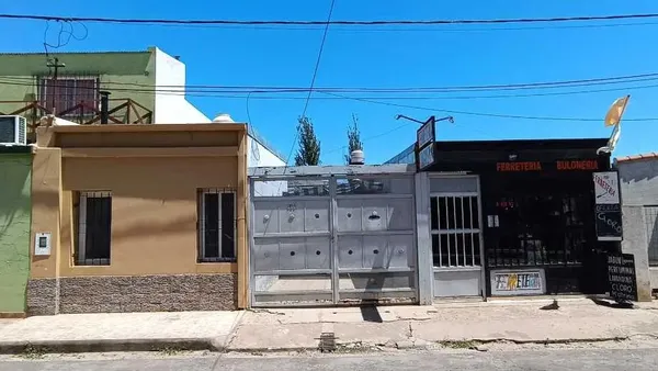 Casa en Irigoyen 800