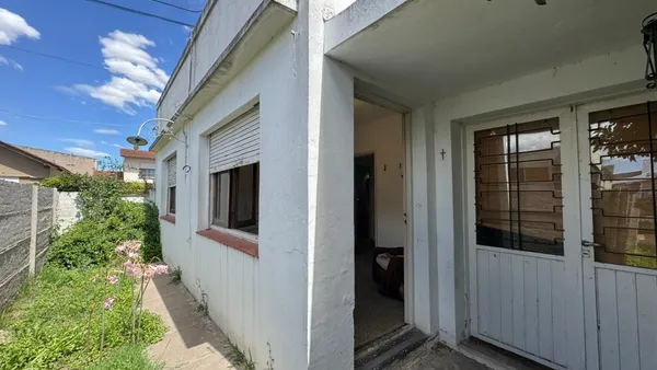 Casa en ROCA 300