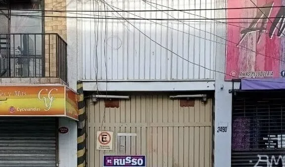 Cochera en PERU 2400