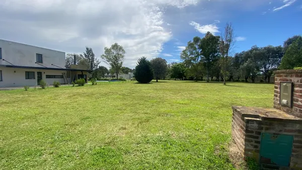Lote en Casuarinas de Pi 200