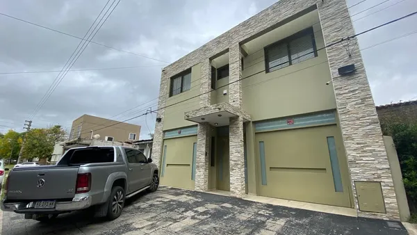 Casa en 121 1700