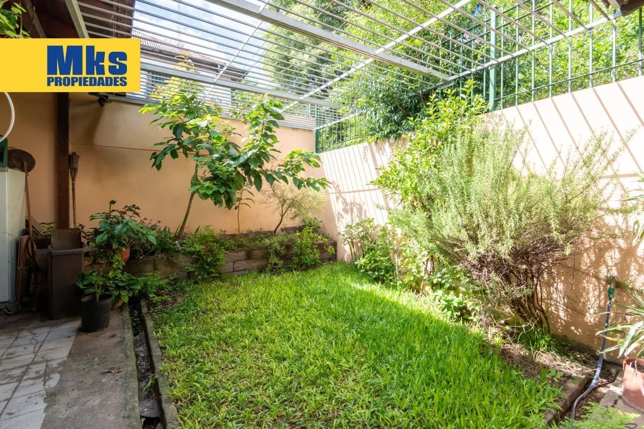 Departamento en Perdriel 1200
