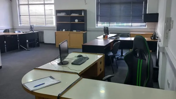 Oficina en MORENO 1600