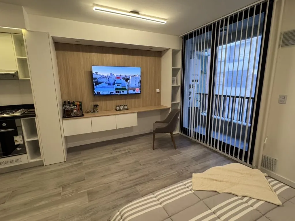 Departamento en Juan Manuel de R 1100